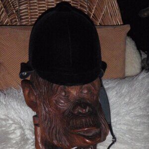 The Pacesetter English Riding Helmet Equestrian Velvet Chinstrap Size 7 1/4